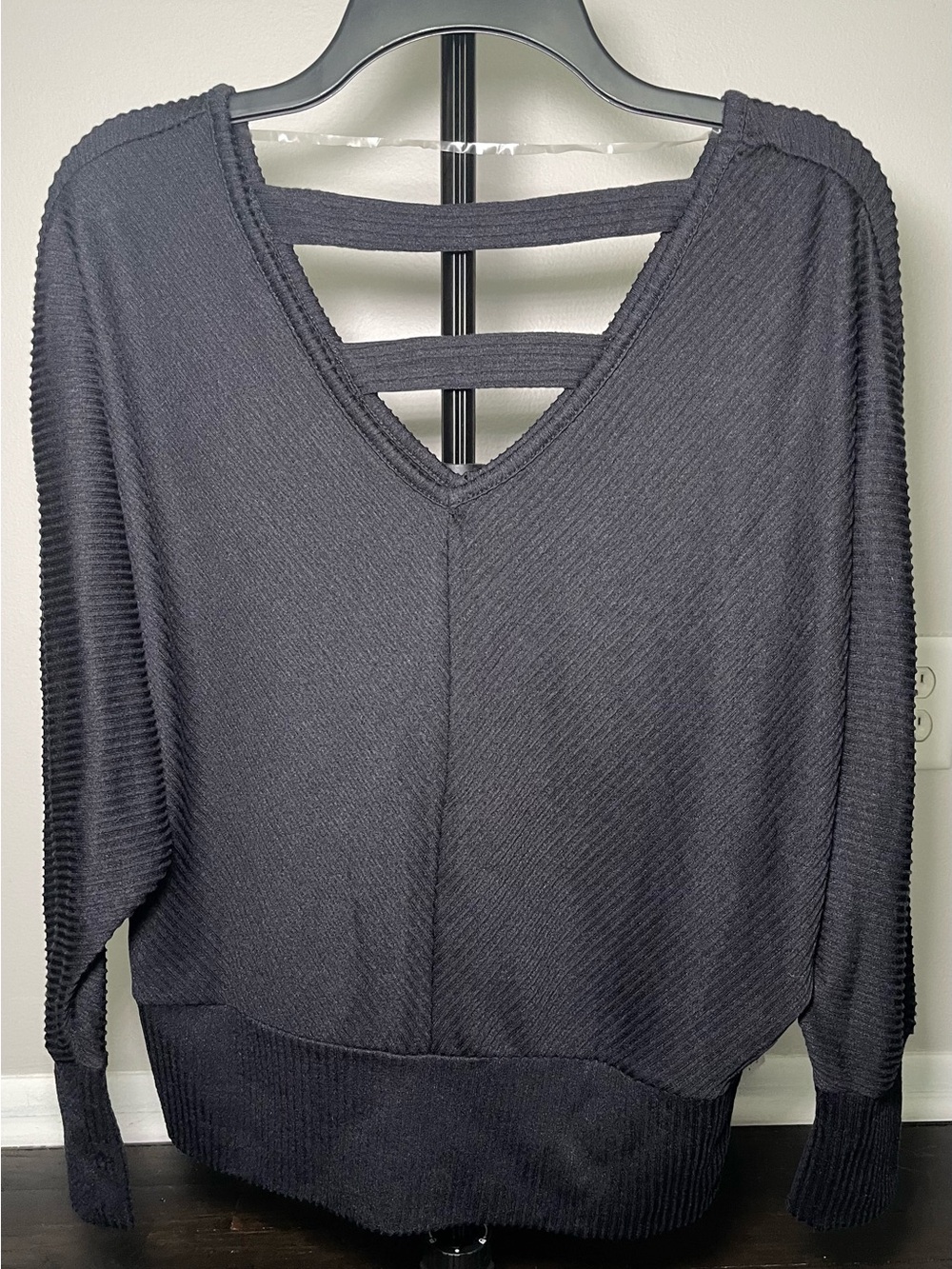 Women’s Black V-Neck Long Sleeve Shirt